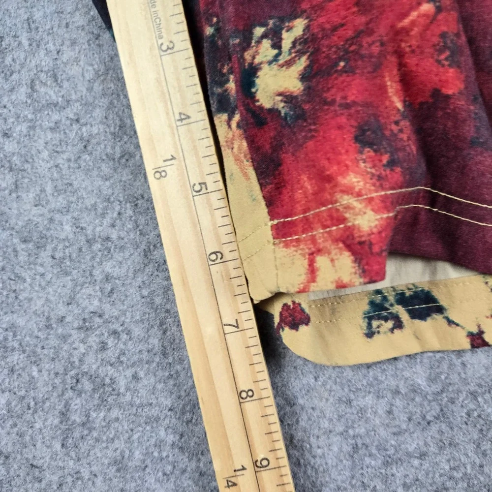 The North Face Shorts Mens XL Tan Red Blue Tie Dye Abstract Hiking Gorpcore